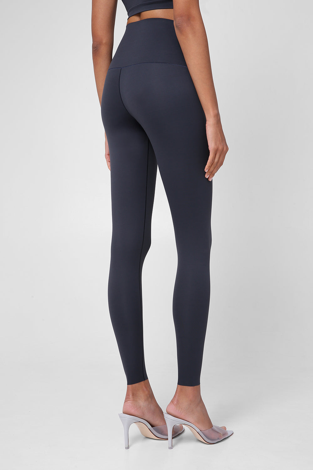 High-waisted leggings