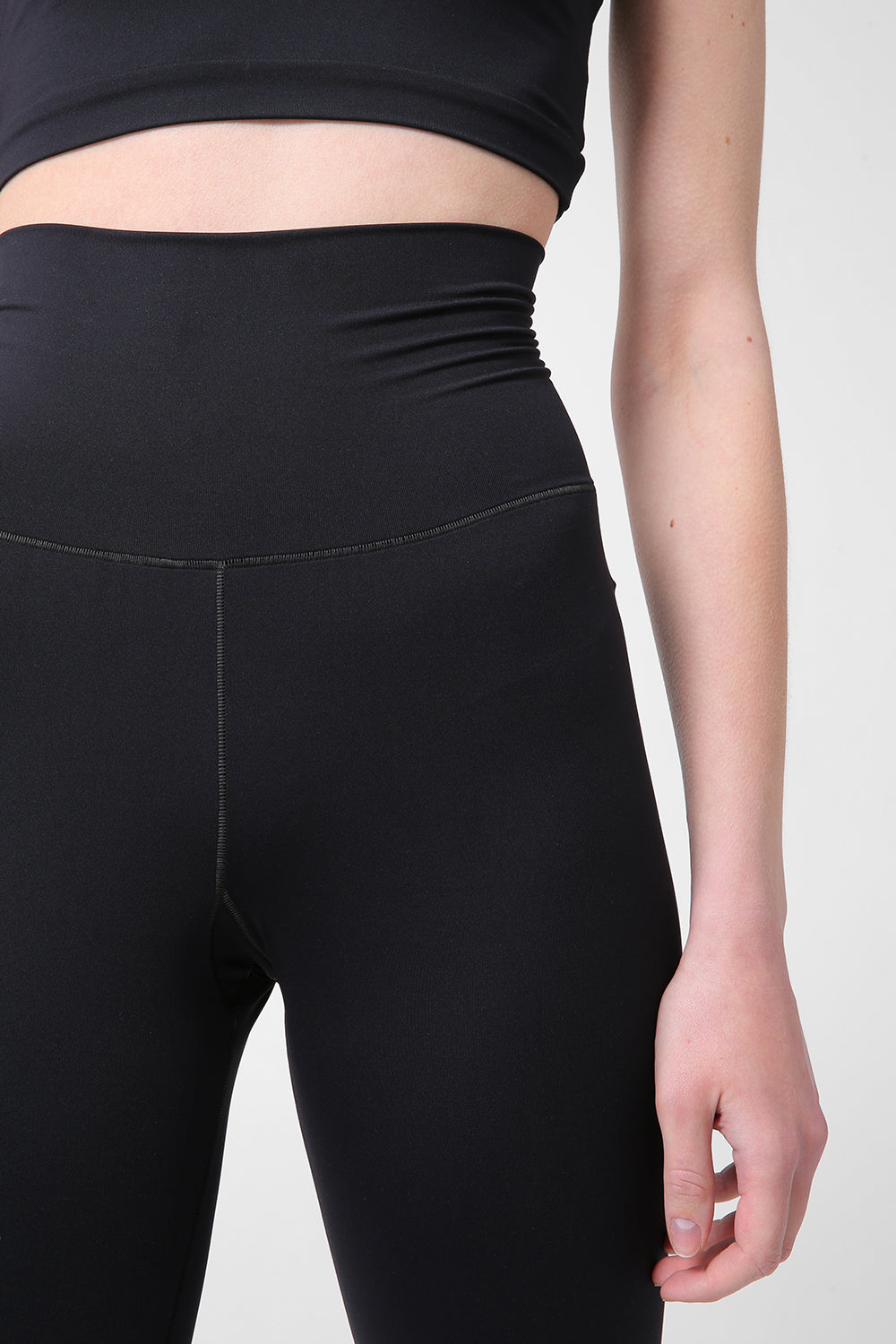 High-waisted leggings
