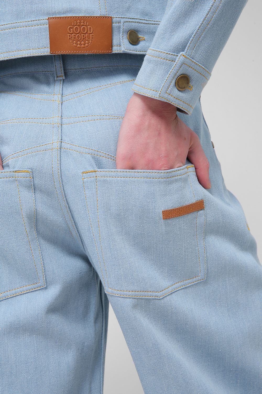 Wide jeans